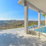 House Panorama 4* Pican